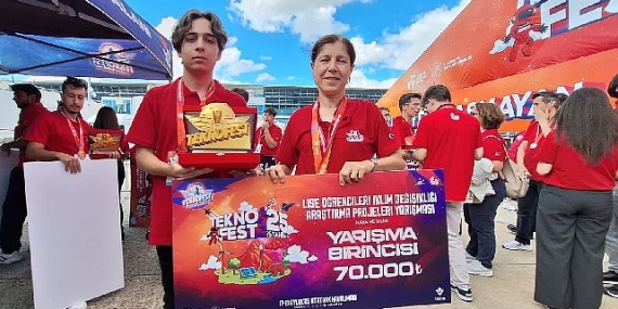 İzmir Fen Lisesi Öğrencisi, TEKNOFEST 2025’te Türkiye Birincisi Oldu