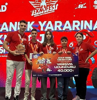 izmirli-ogrencilerden-teknofest-2025te-exoshoulder-akilli-omuz-destek-sistemi-projesi-ile-buyuk-basari.jpg