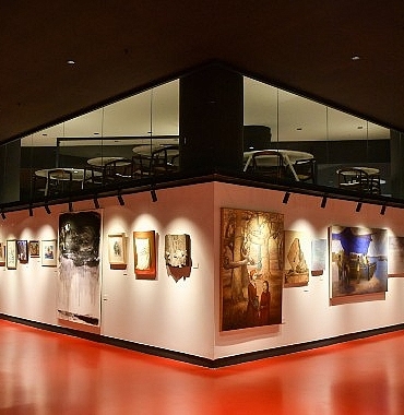 koleksiyonun-katmanlari-sergisi-galeri-beylikduzunde-acildi.jpg