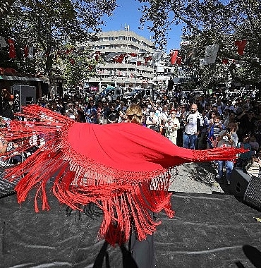 kugulu-parkta-jinekolojik-kanserlere-yonelik-farkindalik.jpg
