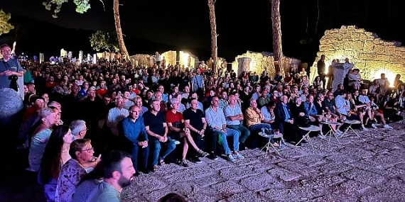 Phaselis Festivali’nde “Samida” sahne aldı