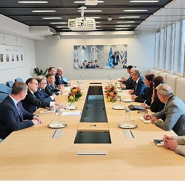 rosatom-genel-muduru-aleksey-likhachev-iaea-genel-muduru-rafael-grossi-ile-gorustu.jpg
