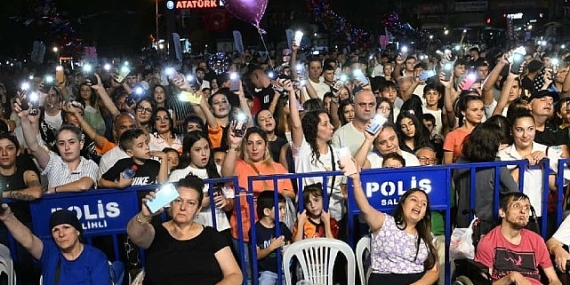 Salihli’de Aslı Güngör’den Unutulmaz Konser
