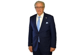 turk-halicilari-ingiltere-pazarinda-zirveyi-hedefliyor.jpg