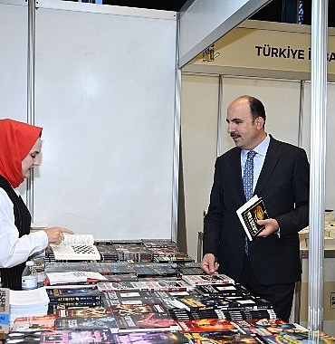 12-konya-kitap-gunleri-ilgiyle-devam-ediyor.jpg
