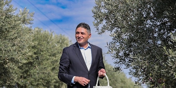 Aliağa’da Zeytinin Bereketi 4.Zeytin Hasat Şenliği’nde Kutlandı