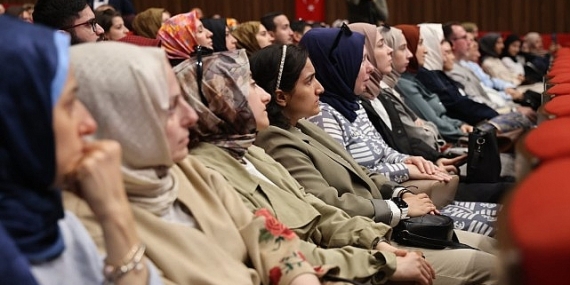 “Anadolu mayası, varlığa hayretle bakabilmektir”