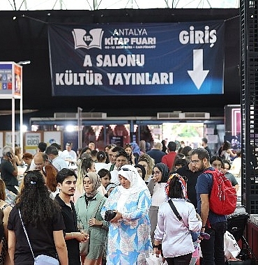 antalyada-kitap-soleni-yasaniyor.jpg