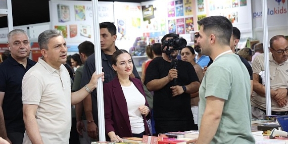 Antalyalılardan 15. Antalya Kitap Fuarı’na yoğun ilgi