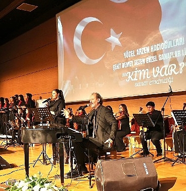 belediye-baskani-ari-kim-var-sanat-etkinligine-katildi.jpg