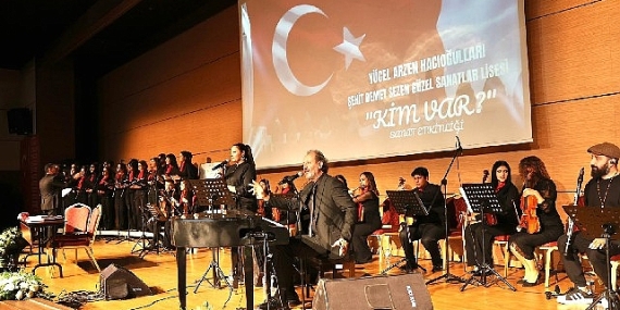 Belediye Başkanı Arı, “Kim Var” Sanat Etkinliğine Katıldı