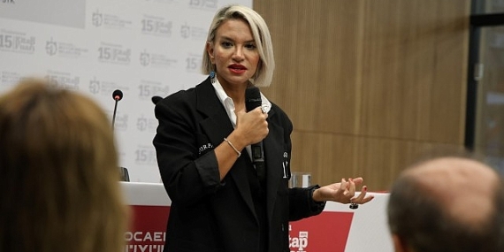 Buharalı, Kocaeli Kitap Fuarı’nda ruhsal yolculuğunu anlattı;  “Merkeze Allah’ın rızasını koyun”