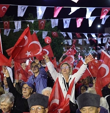 cumhuriyetin-102-yili-bayraklida-coskuyla-kutlandi.jpg