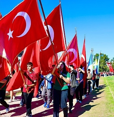 didimde-cumhuriyet-bayrami-coskuyla-kutlandi.jpg