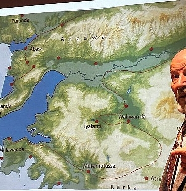dr-mustafa-buyukkolancidan-50-yillik-arkeoloji-yolculugu.jpg