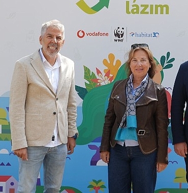 dunya-icin-lazim-greenfest-yaklasik-900-gonullu-ve-cocugun-katilimiyla-gerceklesti.jpg