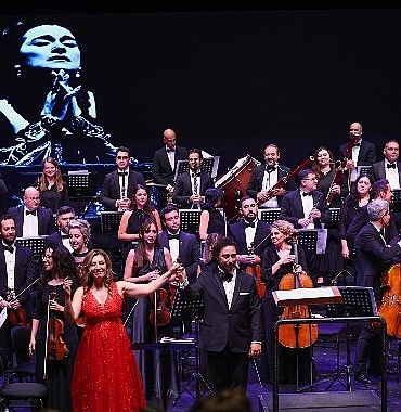 efsane-soprano-leyla-gencer-bakirkoyde-anildi.jpg