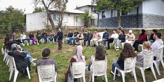 Gençler Nilüfer’in Üçpınar Mahallesi’nde bir araya geldi