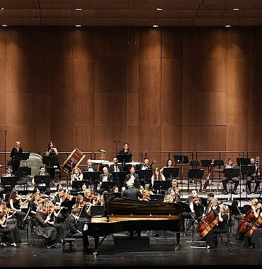 istanbul-devlet-senfoni-orkestrasi-denizbank-konserleri-2025-2026-sanat-sezonunu-acti.jpg