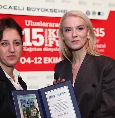 kitap-fuarinda-turk-degerleri-konusuldu.jpg