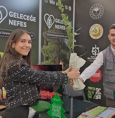 kitap-fuarindan-turkiyeye-yesil-mesaj.jpg