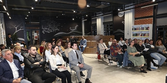Koza Buluşmaları’nda kadına yönelik şiddet ve edebiyat konuşuldu