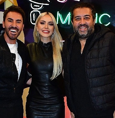 magazin-ve-muzik-tek-adreste-50fifty.jpg