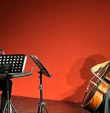 mem-sahnede-sezon-cello-ve-kanunun-bulusmasiyla-basladi.jpg