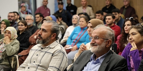 Prof. Dr. İsmail Hakkı Aydın, Kitap Fuarı’nda konuştu;  “Yokluğunuz hissedilmiyorsa, varlığınız yüktür”