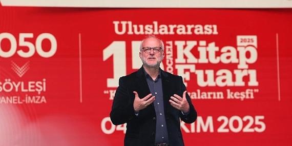 Prof. Dr. Sayar’dan, Kitap Fuarı’na övgü
