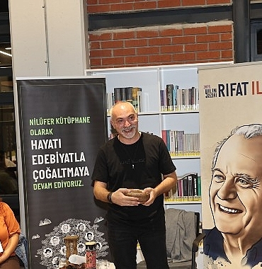 rifat-ilgazin-dunyasina-oyunla-yolculuk.jpg