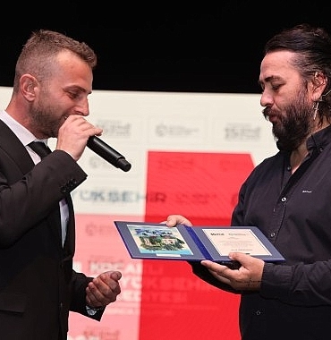 sadece-zeki-insan-olmak-yetmez.jpg