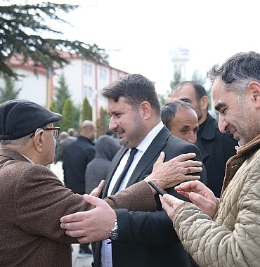 sehitler-anisina-lokma-ikrami.jpg
