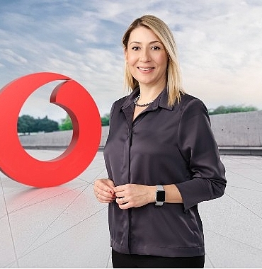 vodafone-5g-heyecanini-musterileriyle-kutluyor.jpg