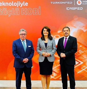 vodafone-business-ve-turkonfed-kobileri-dijitallestirmeye-devam-ediyor.jpg