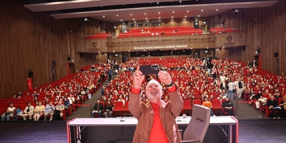 Yenişehirlioğlu: İnsanın ihyası için bilgi şart