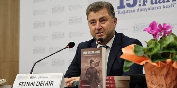 Yerel yazar ve şairler fuarda sahneye çıktı