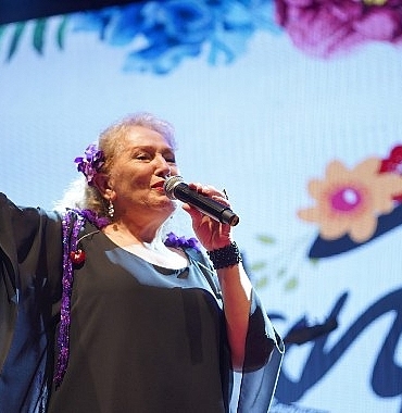 zeytin-hasadi-konserler-zeytin-ve-zeytinyagi-pazari-soylesiler-paneller-workshoplar-ile-dopdolu-bir.jpg
