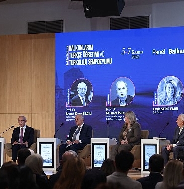 4-uluslararasi-balkanlarda-turkce-ogretimi-ve-turkoloji-sempozyumu-konya-buyuksehir-ev-sahipliginde-basladi.jpg