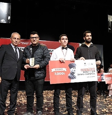 ataya-ozlem-siir-okuma-yarismasinda-duygulu-anlar-yasandi.jpg