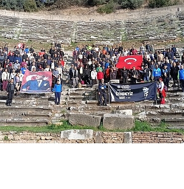 baskan-cercioglu-ataya-saygi-doga-yuruyusu-etkinligi-duzenledi.jpg