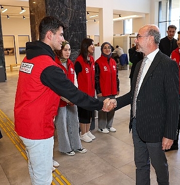 baskan-pekyatirmacidan-yeni-nesil-sehir-kutuphanesine-ziyaret.jpg