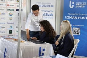 bilisim-fuari-stantlarina-7den-70e-yogun-ilgi.jpg