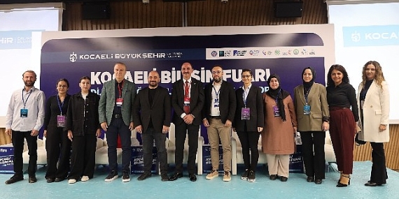 Bilişim Fuarı’nda geleceğin teknolojileri konuşuldu
