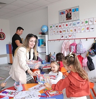 didimin-renkleri-boyama-kitabi-minik-ogrencilerle-bulustu.jpg