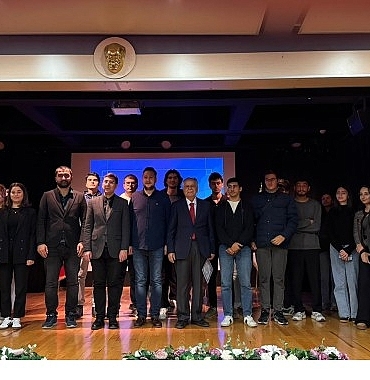 eude-ataturk-cumhuriyetinin-evrensel-boyutlari-anlatildi.jpg