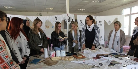 EÜ’de “Atatürk Temalı Tahta Kalıp Baskı Sanatı” atölye çalışması yapıldı