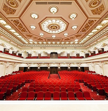 grand-perada-kasim-ayi-muzikle-dolu-geciyor.jpg