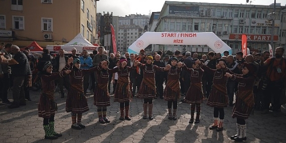 Horonun Ritmiyle Adrenalin Buluştu