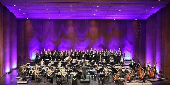 İDSO DenizBank Konserleri’nde   Ulu Önder’e “Son Veda” ile saygı duruşu